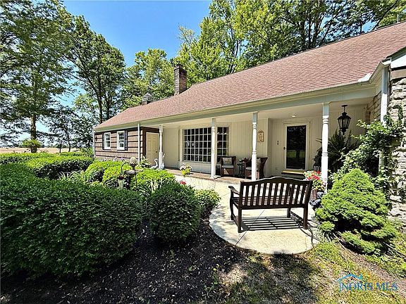 4th image of 2483 W County Road 52