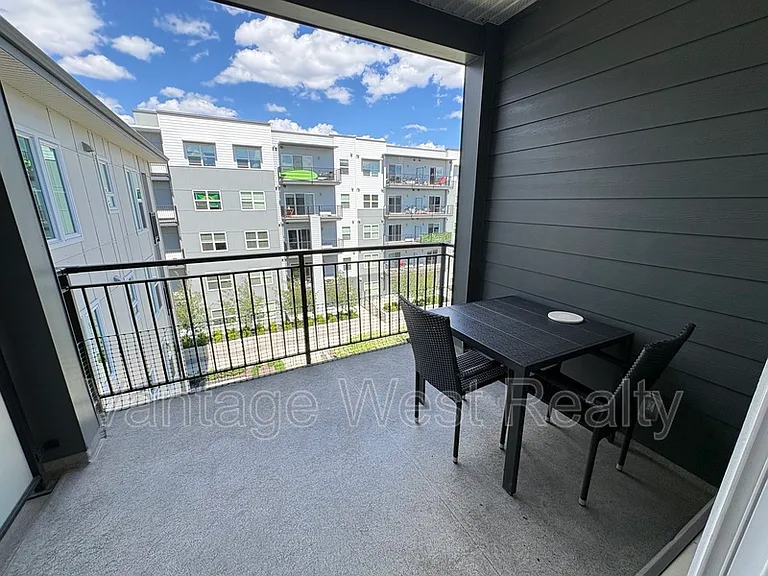 1775 Chapman Pl #Penthouse 9 — Photo 9
