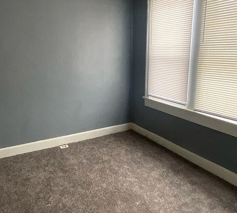 3rd image of 1615 Lawton Ave