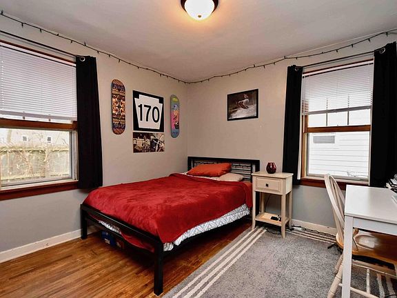 5th image of 408 Grand St #1
