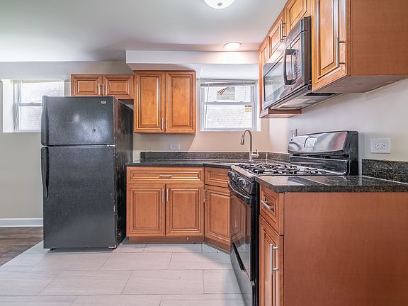 4th image of 2858 N Long Ave #G