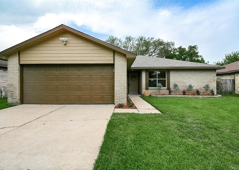 1st image of 19322 Cypress Bay Dr