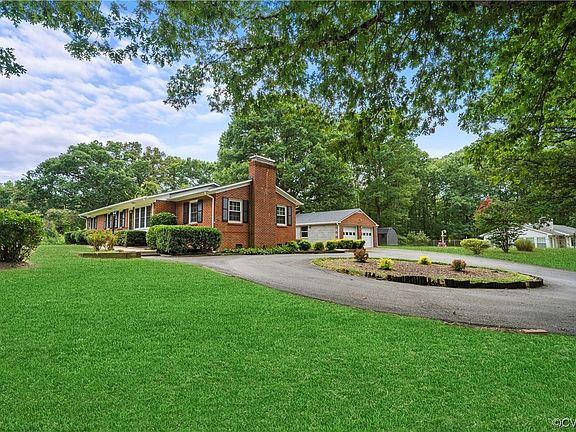 3rd image of 14416 Crystal Ct