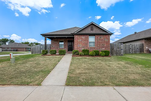 3803 SW Capstone Ave Photo 1