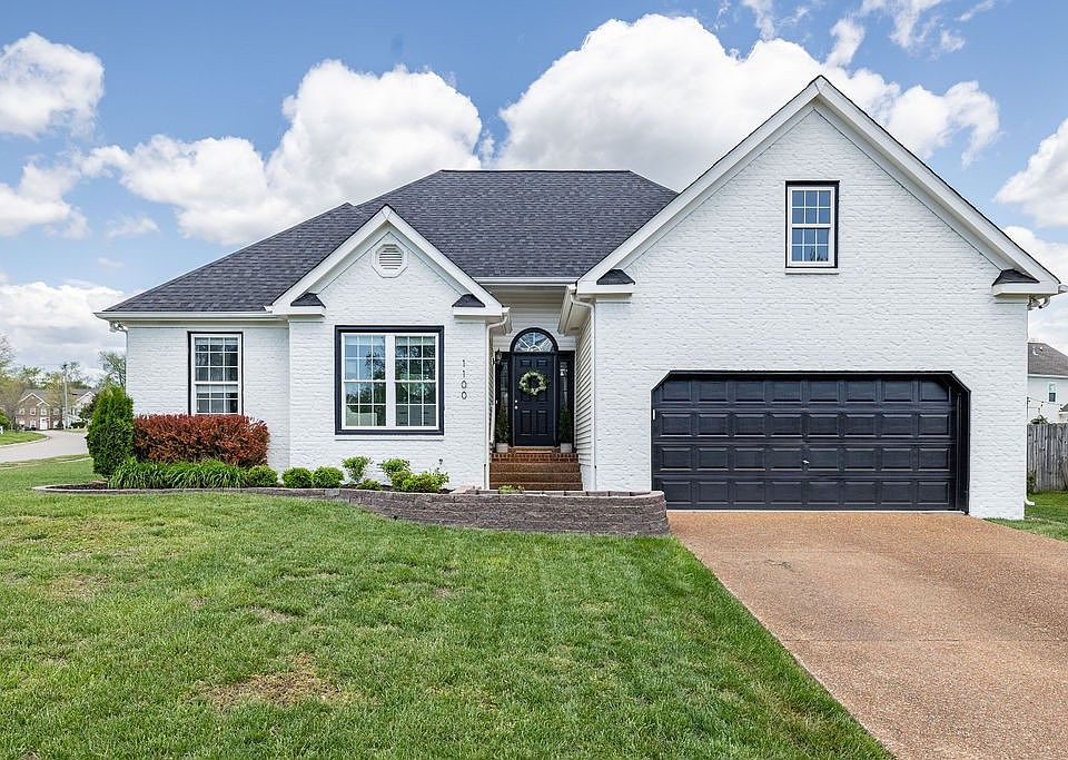 1st image of 1100 Summerville Cir