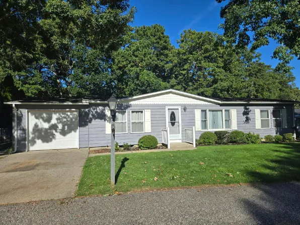 1407-107 Middle Rd, Calverton, NY 11933