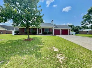 172 Finch Rd, Fayetteville, NC 28306