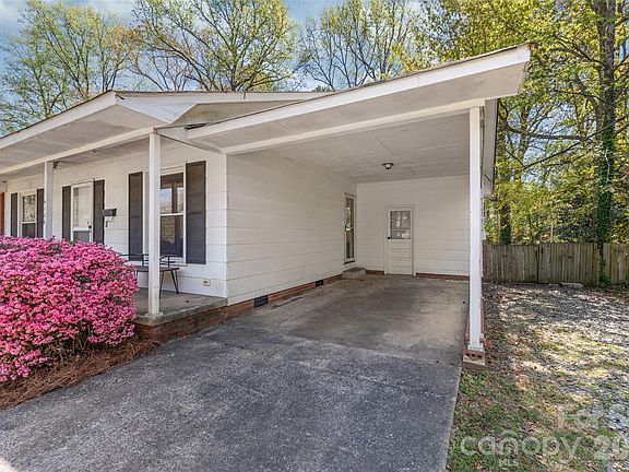3rd image of 4106 Tipperary Pl