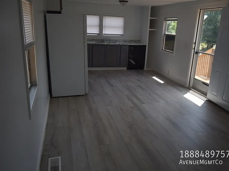 715 23rd St NW #7 — Photo 4