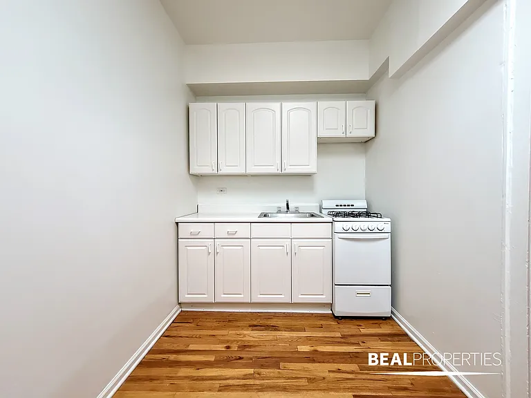 540 W. Wellington — Photo 12