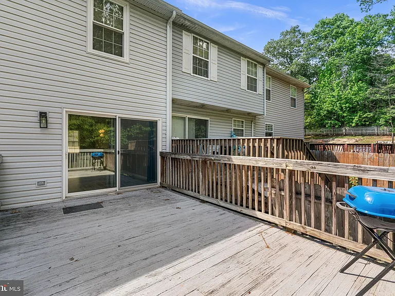1043 Debbie Ave — Photo 39
