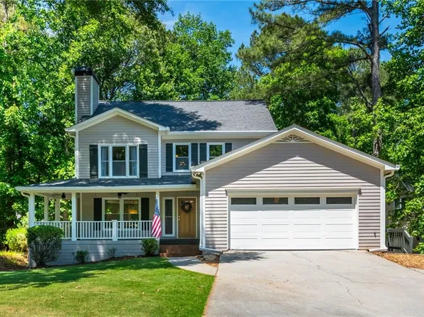 1307 Cobblestone Ln, Woodstock, GA 30189