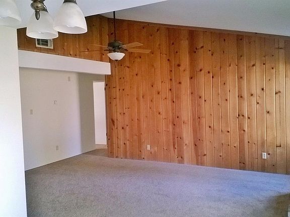4th image of 1820 Scarborough Dr
