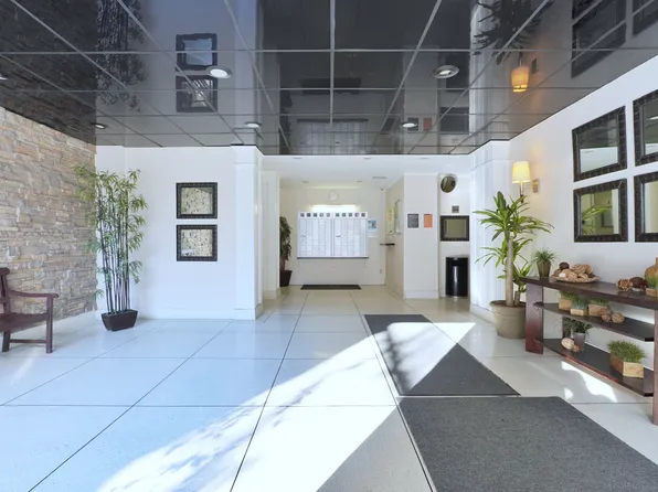 2711 Avenue X image 37 of 39