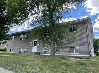 610 6th St SW APT 1, Minot, ND 58701
