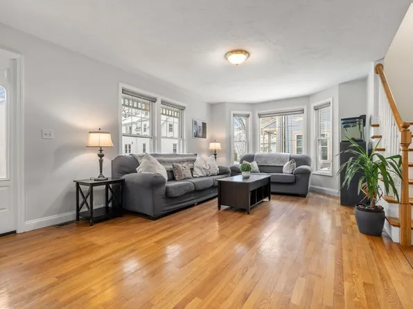 56 Business St Unit 56, Hyde Park, MA 02136