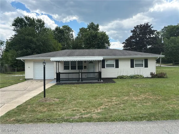 97 Idlewood Rd, Youngstown, OH 44515