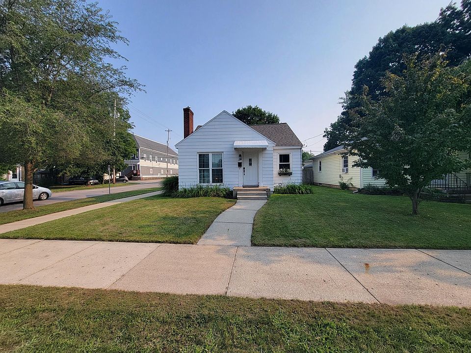1st image of 1000 Veto St NW