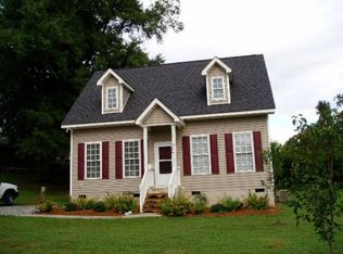 213 W Chestnut Ave, Wake Forest, NC 27587