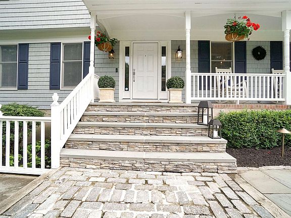 4th image of 11 Jefferson Landing Cir