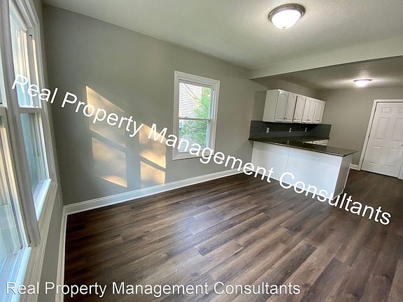 5th image of 3825 Meadow Ln