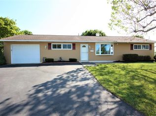 15 Saylor Dr, Coplay, PA 18037