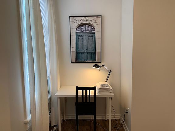 5th image of 81 Spadina Rd #203