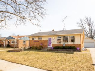 1741 Weldon Blvd, Ann Arbor, MI 48103