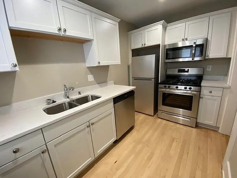 3532 N Oakland Ave #4 — Photo 1