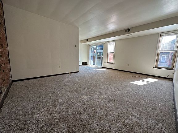 2nd image of 613 Copeland St #514