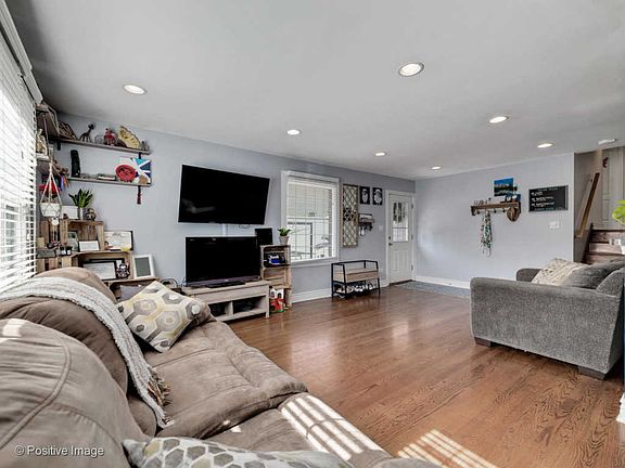 5th image of 364 55th St