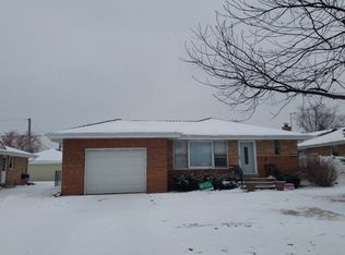 7812 W Crain St, Niles, IL 60714