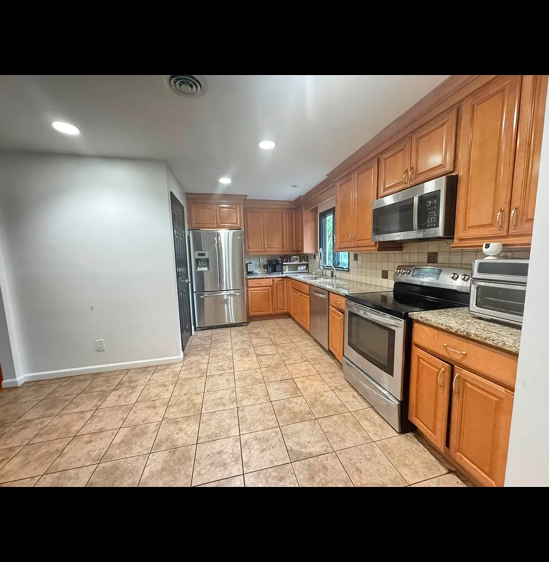 12 Brothers Rd — Photo 2