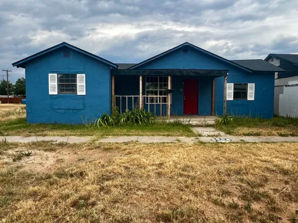 220 N 6th St, Slaton, TX 79364