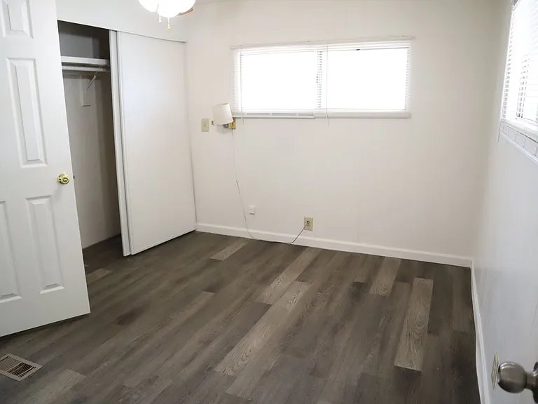 790 Greenlane #36 — Photo 15