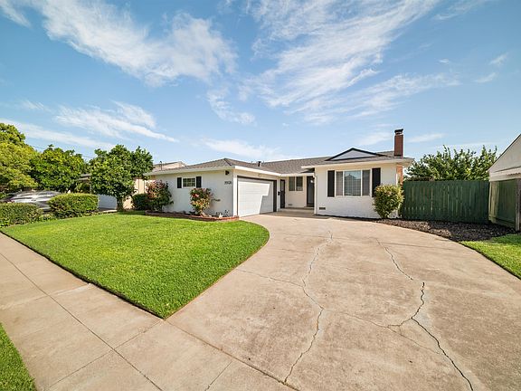 2nd image of 35526 Cabrillo Dr