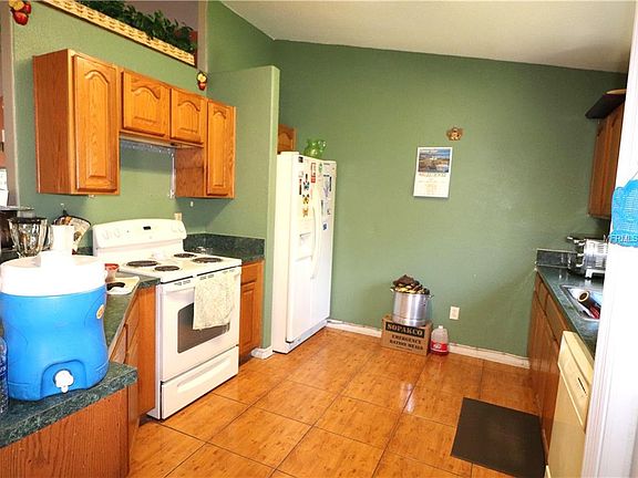 5th image of 661 Dromedary Ct