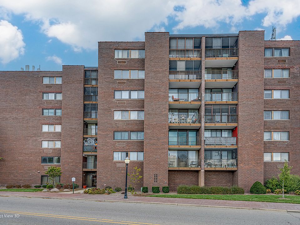 1st image of 11 W Green St APT 204