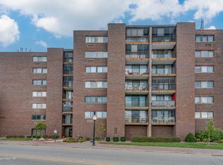 11 W Green St APT 204, Bensenville, IL 60106
