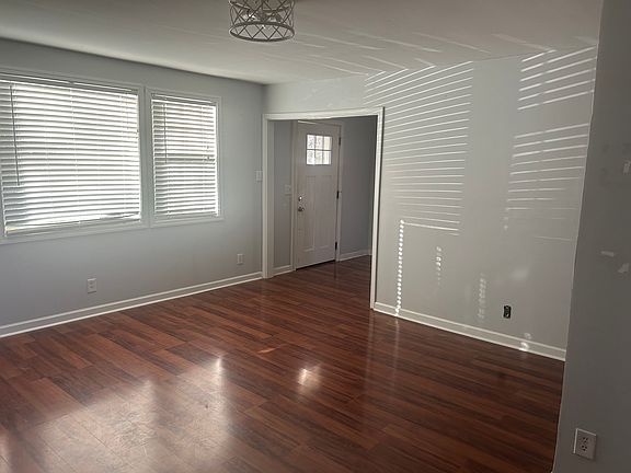2nd image of 390 Fawn Dr
