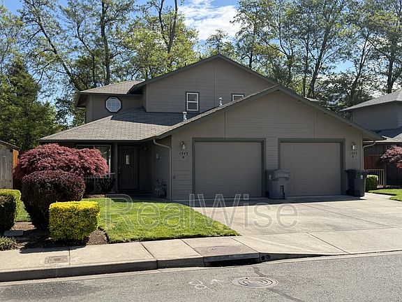 2nd image of 1343 Golden Park Dr Unit A