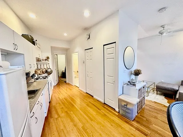 22 Stillman St — Photo 3