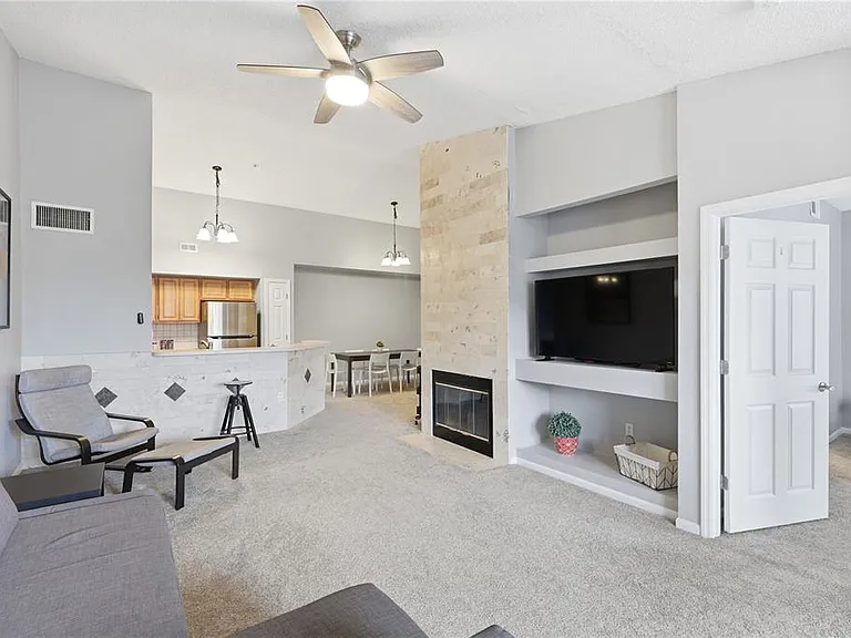 13001 Mulberry Park Dr #132 — Photo 5