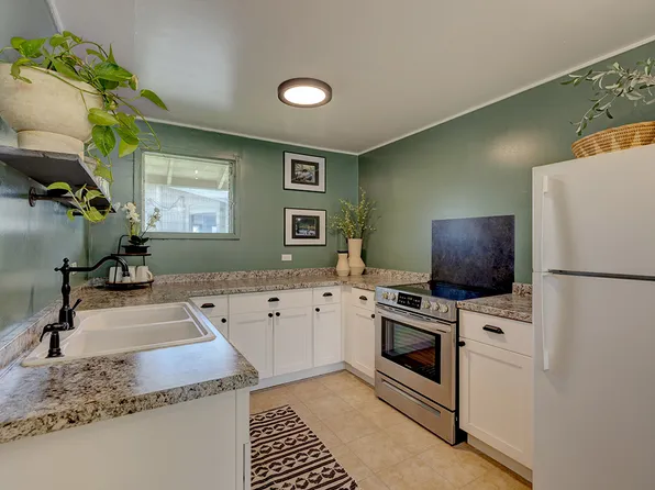 485 Waianuenue Ave APT K248, Hilo, HI 96720