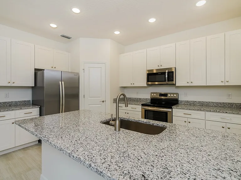 409 Bay Oak Ln — Photo 7