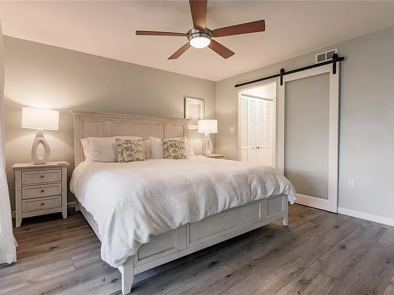 1200 E Peppertree Ln #303 — Photo 18