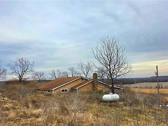 3rd image of 13748 N Knapp Rd