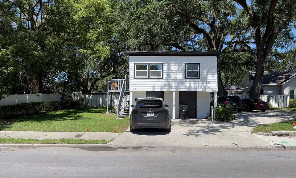1st image of 1922 HILLCREST STREET