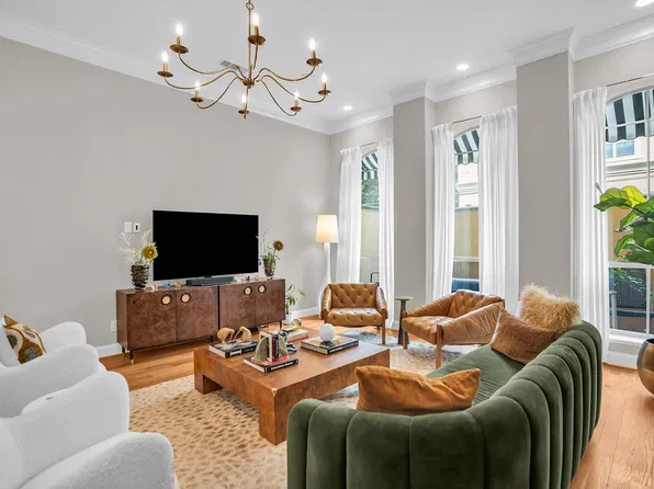 2300 Leonard St APT 100, Dallas, TX 75201
