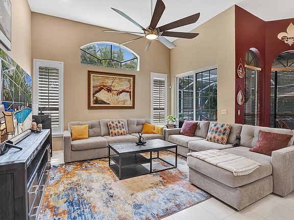 3rd image of 10063 Umberland Place